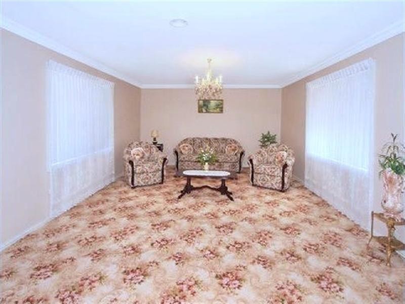 7 Delphinius Crescent, Roxburgh Park VIC 3064