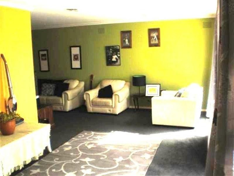 3 Rossdale Street, Craigieburn VIC 3064