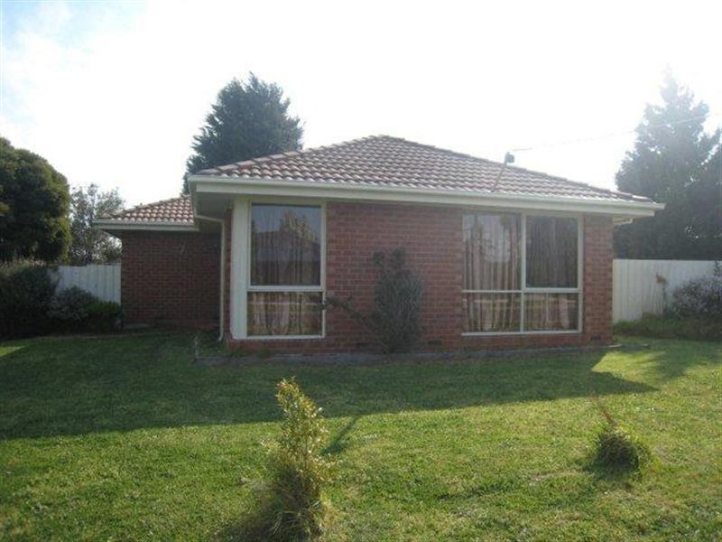 27 Banbury Crescent, Craigieburn VIC 3064