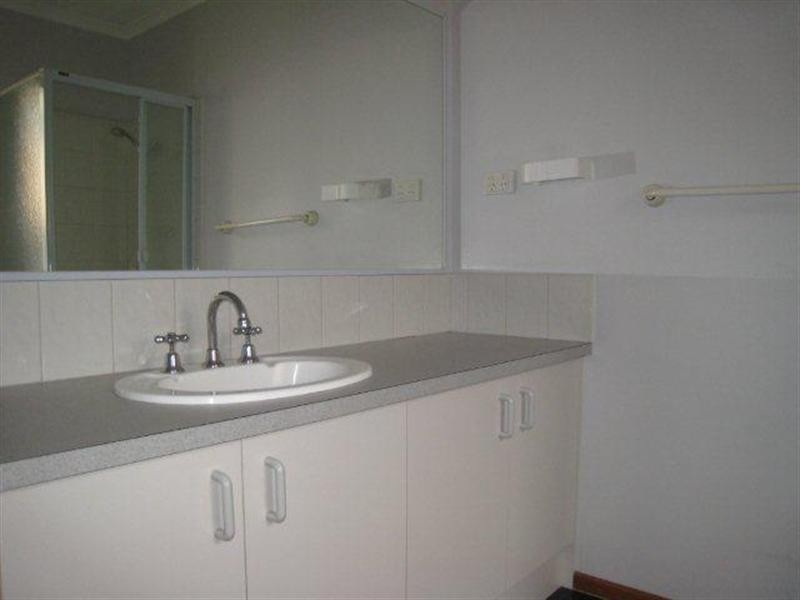 41 Newlyn Drive, Craigieburn VIC 3064