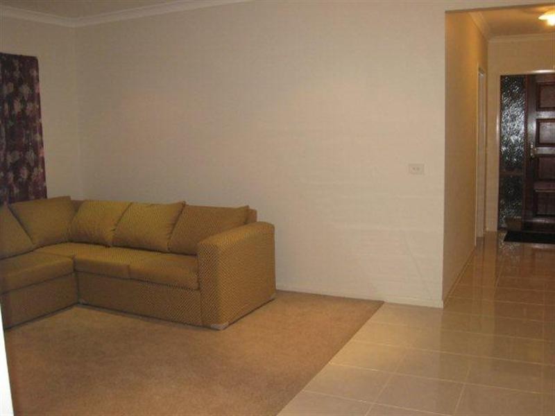 20 Falls Avenue, Craigieburn VIC 3064