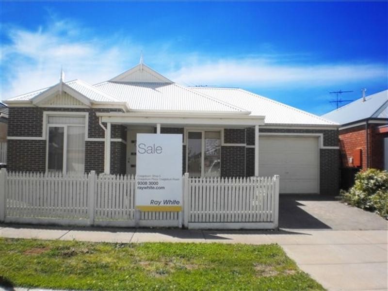 27 The Garlands, Craigieburn VIC 3064