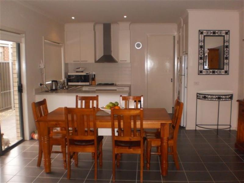 41 Kinglake Crescent, Craigieburn VIC 3064