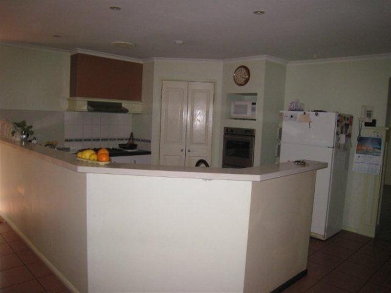 9 Mc Kenzie Crescent, Roxburgh Park VIC 3064