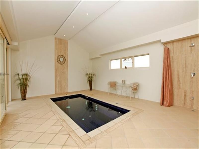 14 Dianne Avenue, Craigieburn VIC 3064