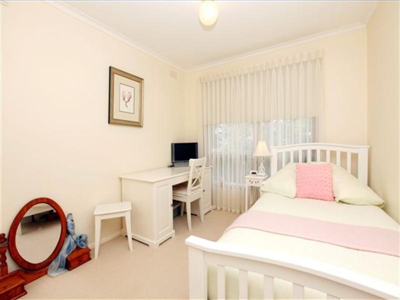 14 Dianne Avenue, Craigieburn VIC 3064