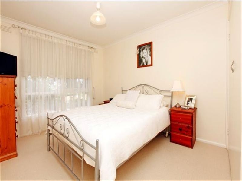 14 Dianne Avenue, Craigieburn VIC 3064