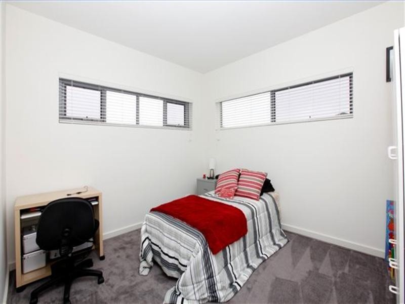 1 Tiree Lane, Craigieburn VIC 3064