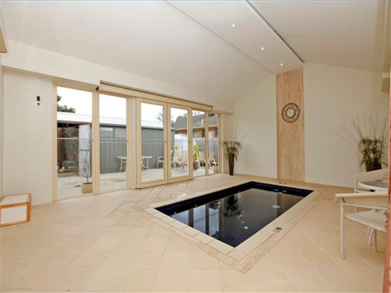 14 Dianne Avenue, Craigieburn VIC 3064