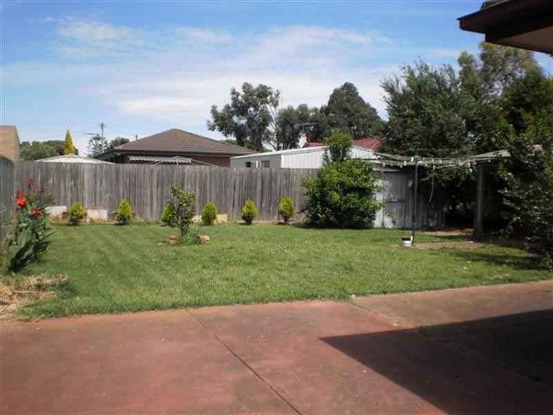45 Hamilton Street, Craigieburn VIC 3064