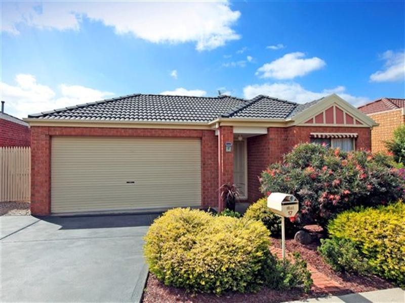 17 Merrivale Place, Roxburgh Park VIC 3064