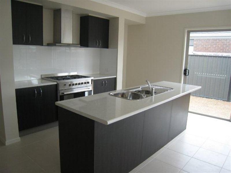 23 Grevillia Street, Craigieburn VIC 3064