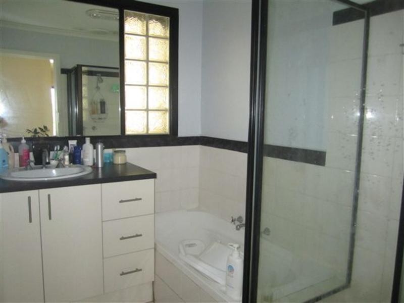 38 Dianne Avenue, Craigieburn VIC 3064