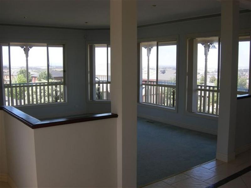 56 Excelsior Heights, Craigieburn VIC 3064