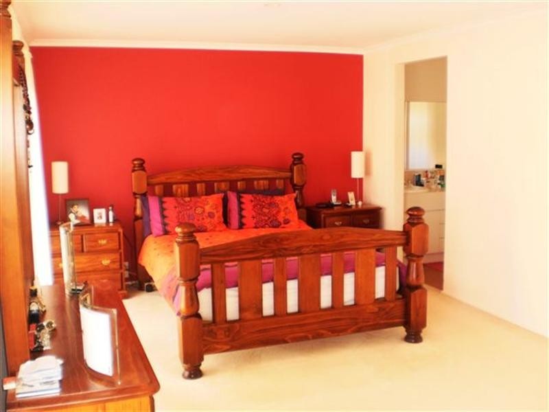 126 Mcpherson Boulevard, Roxburgh Park VIC 3064