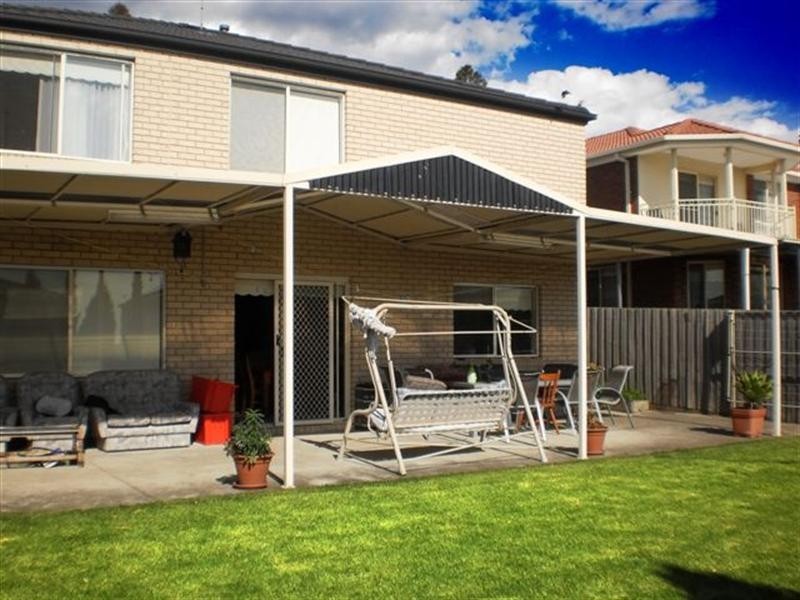 126 Mcpherson Boulevard, Roxburgh Park VIC 3064