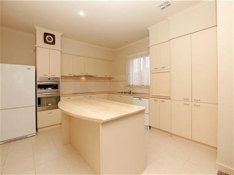 26 Banyalla Avenue, Roxburgh Park VIC 3064