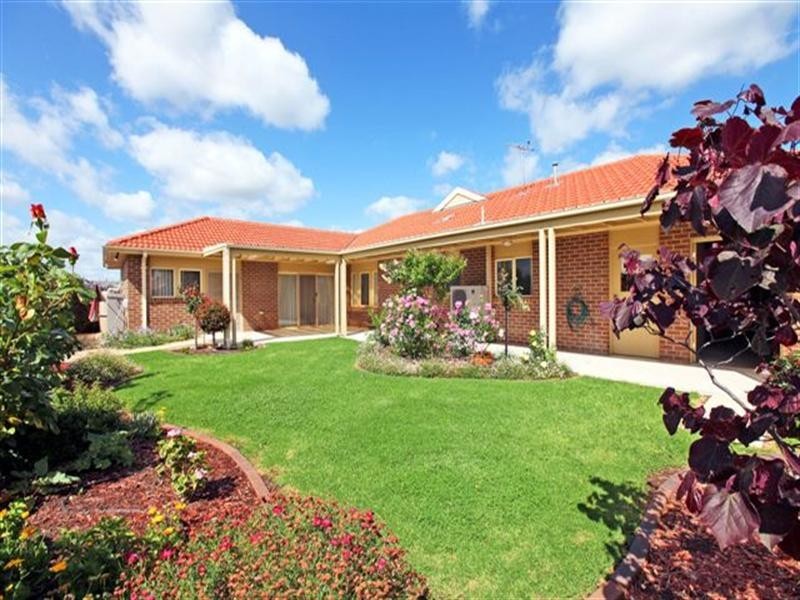 26 Banyalla Avenue, Roxburgh Park VIC 3064