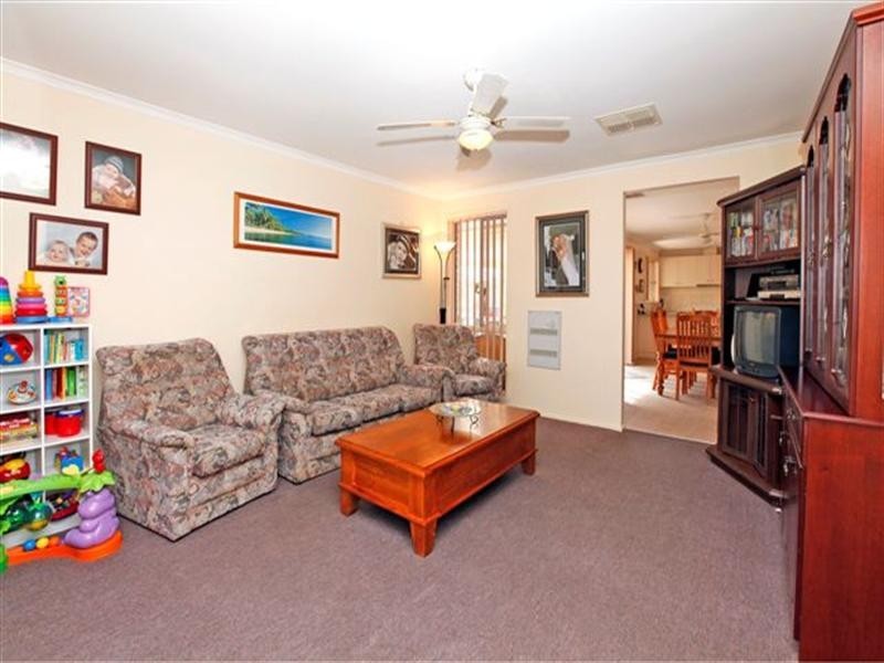 53 Gillingham Crescent, Craigieburn VIC 3064