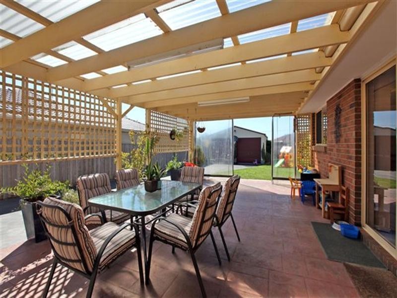 53 Gillingham Crescent, Craigieburn VIC 3064