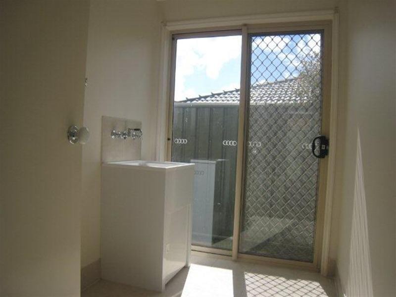 28 Hurrlingham Way, Craigieburn VIC 3064