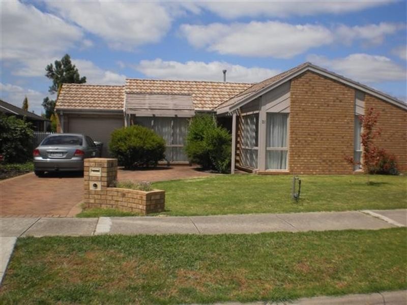 31 Pembroke Crescent, Craigieburn VIC 3064