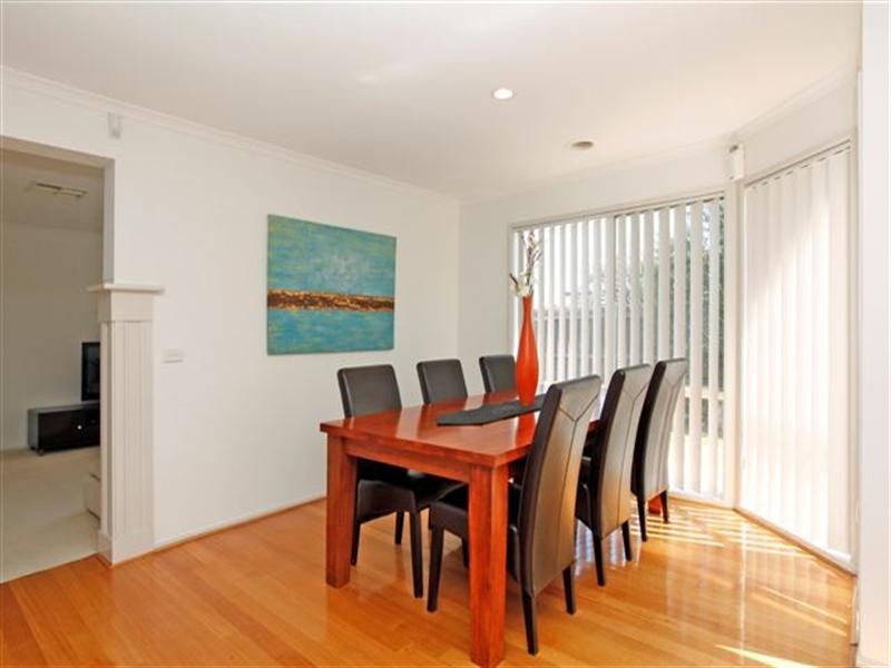 20 McNamara Avenue, Roxburgh Park VIC 3064