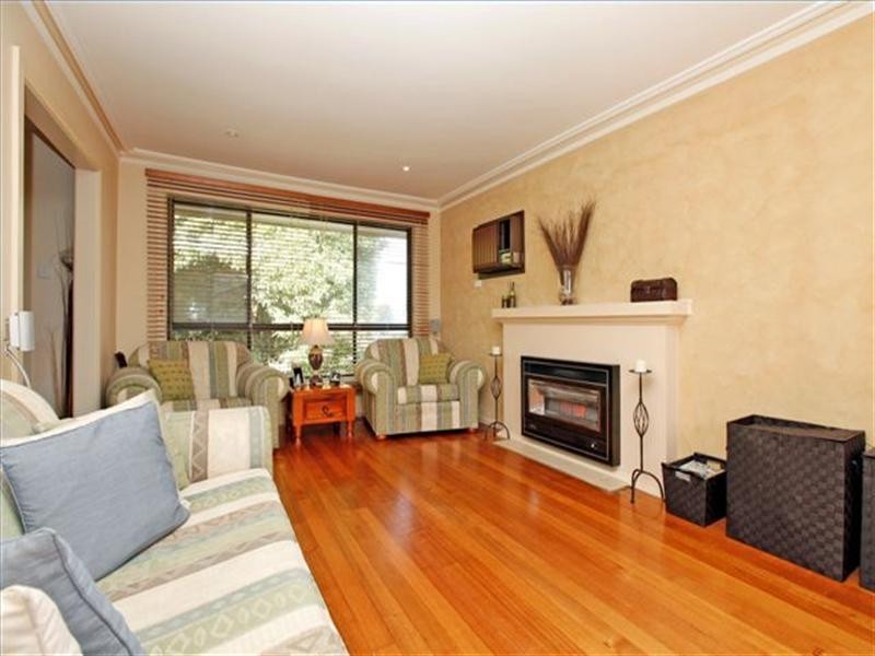 14 Dianne Avenue, Craigieburn VIC 3064