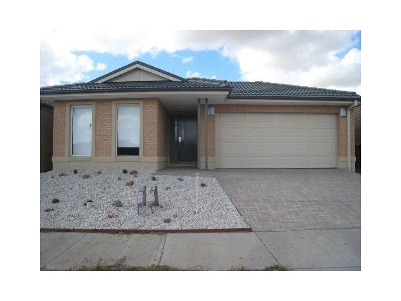 13 Kensley Circuit, Craigieburn VIC 3064