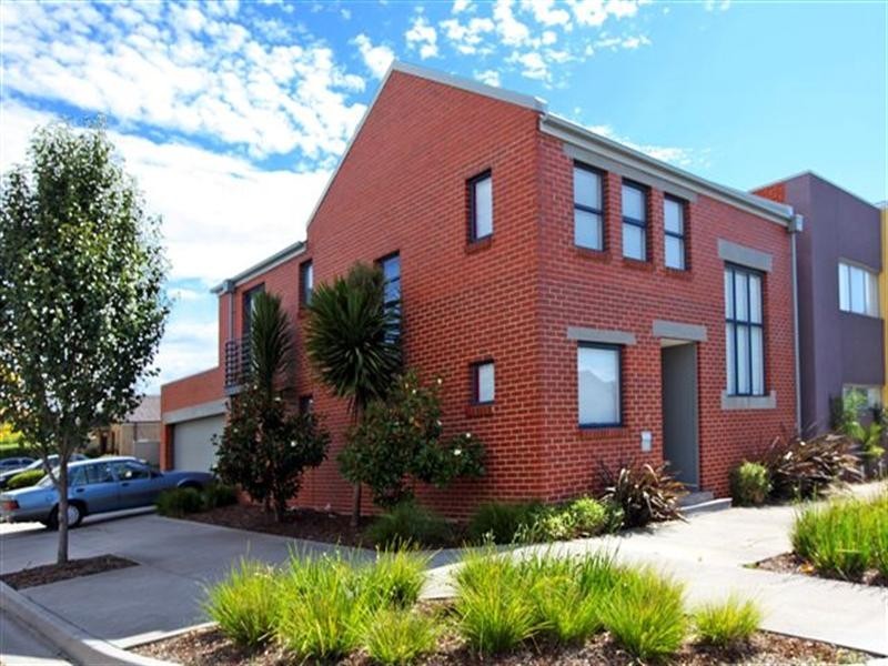 10 Gunning Lane, Craigieburn VIC 3064