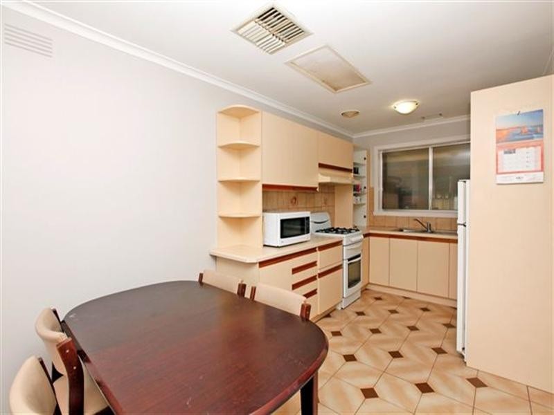 42 Field Street, Craigieburn VIC 3064