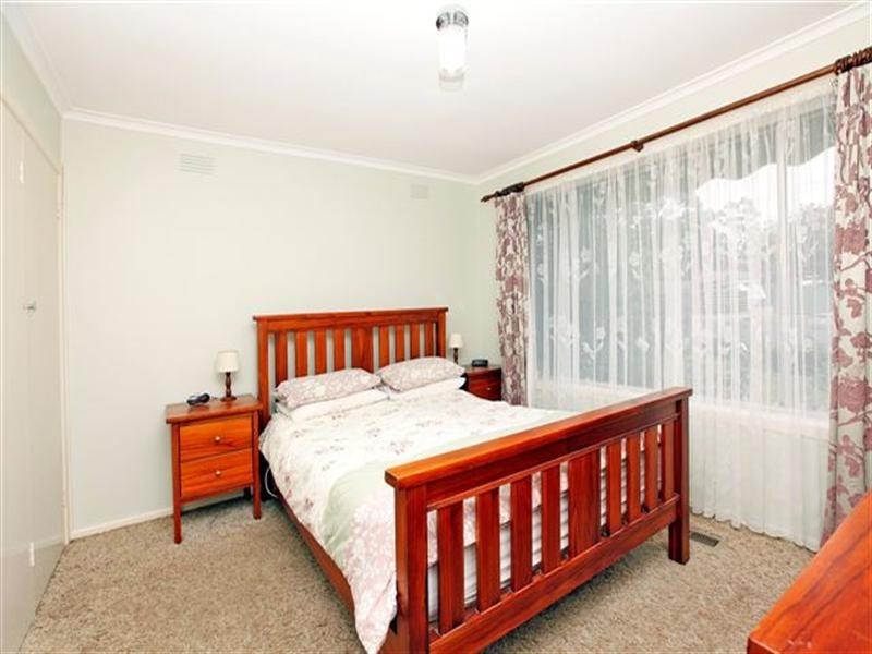 42 Field Street, Craigieburn VIC 3064