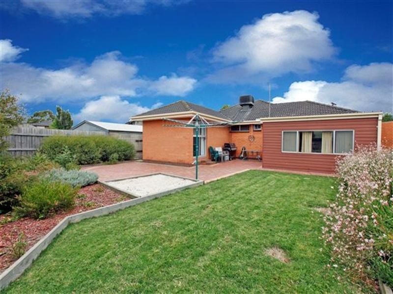 42 Field Street, Craigieburn VIC 3064