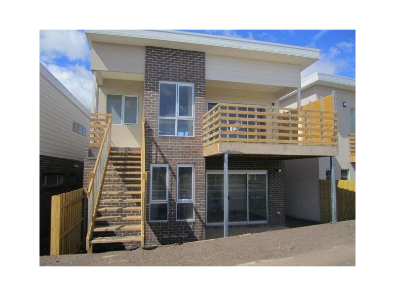 105 Creekwood Drive, Craigieburn VIC 3064
