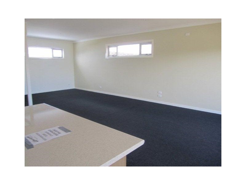 105 Creekwood Drive, Craigieburn VIC 3064