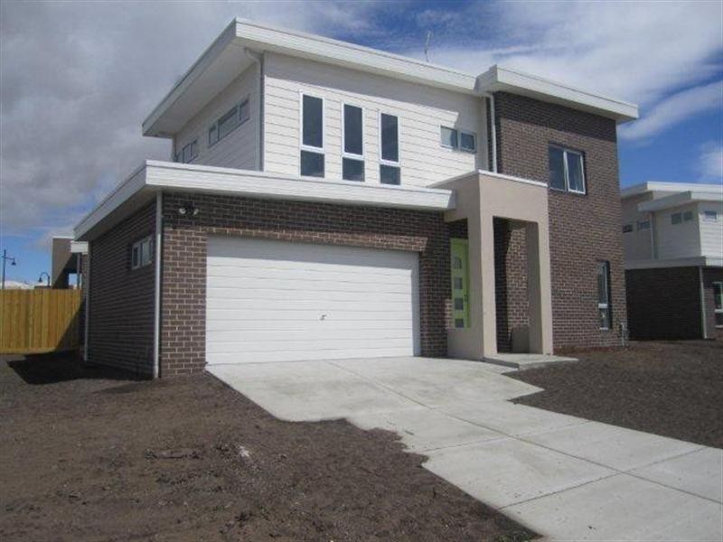 12 Burrora Way, Craigieburn VIC 3064