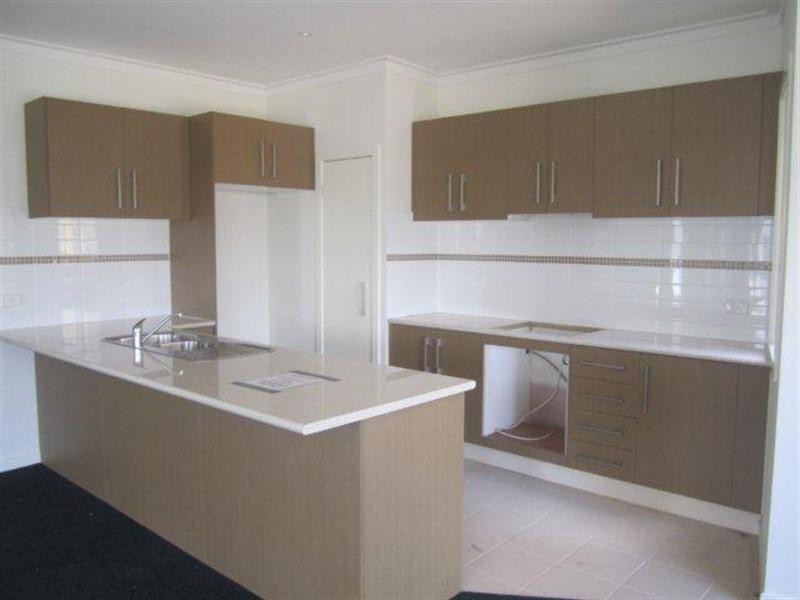 12 Burrora Way, Craigieburn VIC 3064