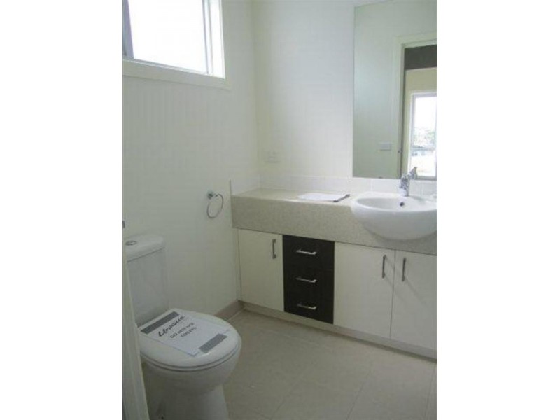 12 Burrora Way, Craigieburn VIC 3064