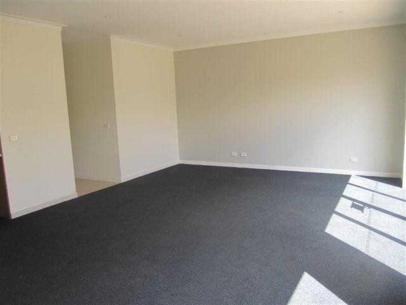 10 Jarrah Place, Craigieburn VIC 3064