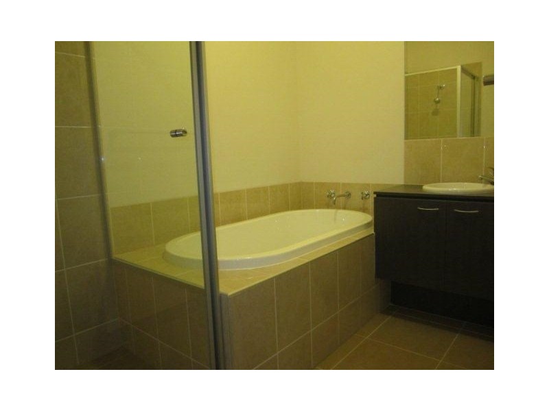 15 Bottlebrush Road, Craigieburn VIC 3064