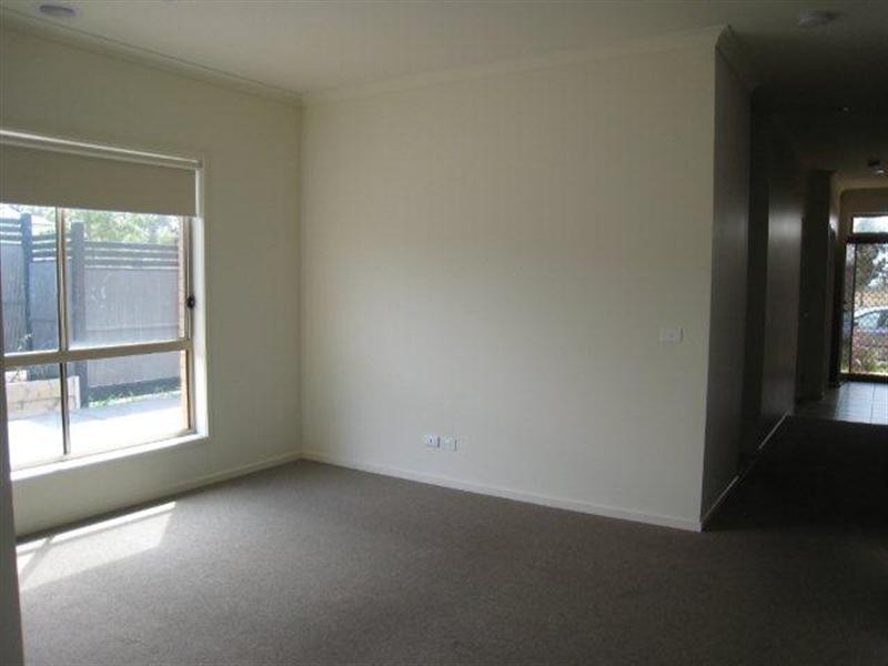 17 Ardsley Circuit, Craigieburn VIC 3064