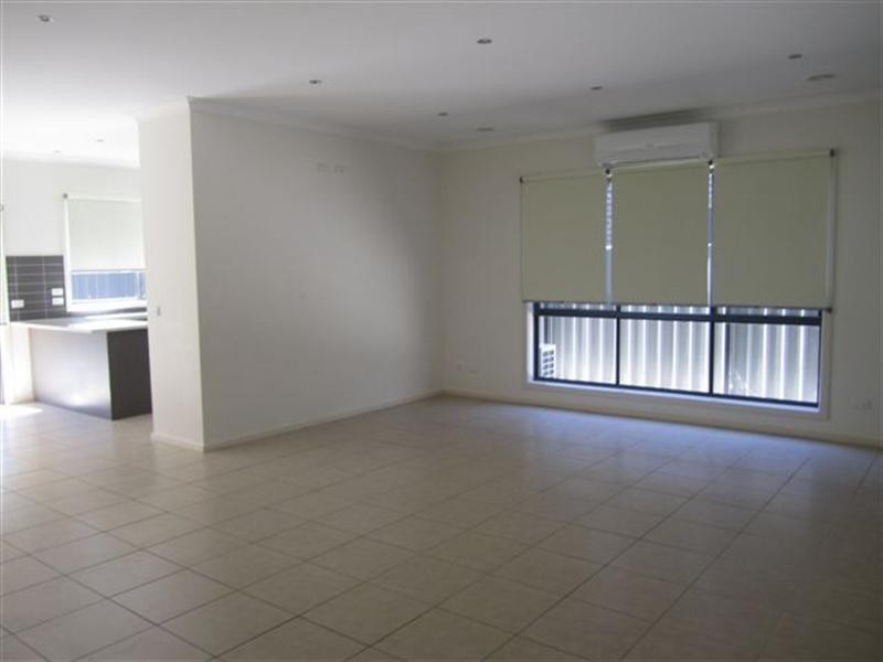 26 Somersby Road, Craigieburn VIC 3064