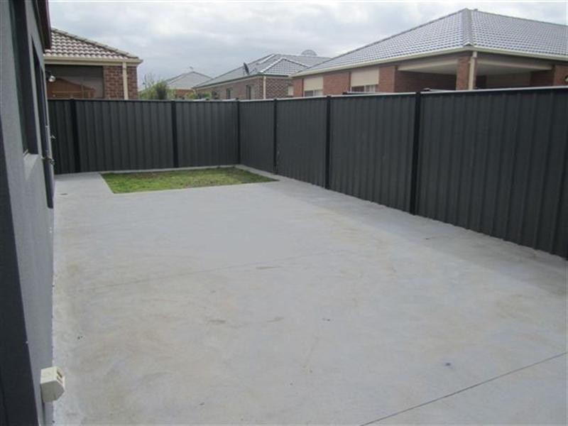 26 Somersby Road, Craigieburn VIC 3064