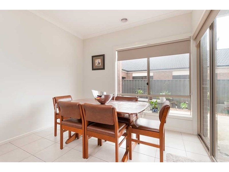 31 Kinglake Crescent, Craigieburn VIC 3064