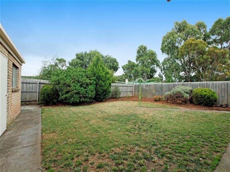 9 Wattleglen Street, Craigieburn VIC 3064