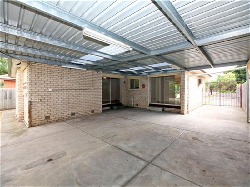 9 Wattleglen Street, Craigieburn VIC 3064