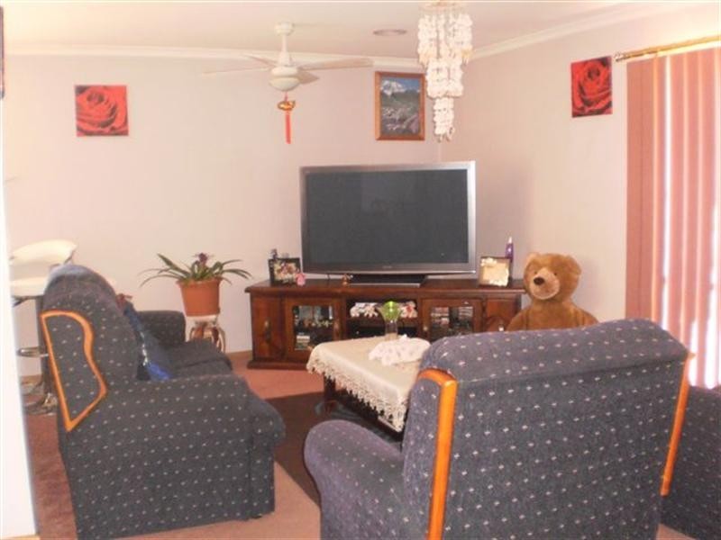 2 Hayle Court, Craigieburn VIC 3064