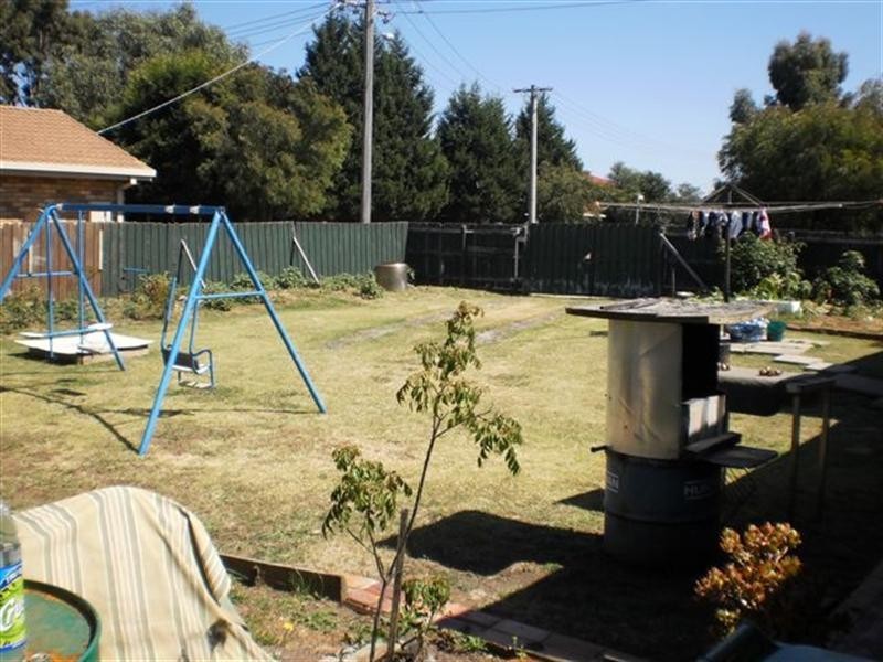 2 Hayle Court, Craigieburn VIC 3064