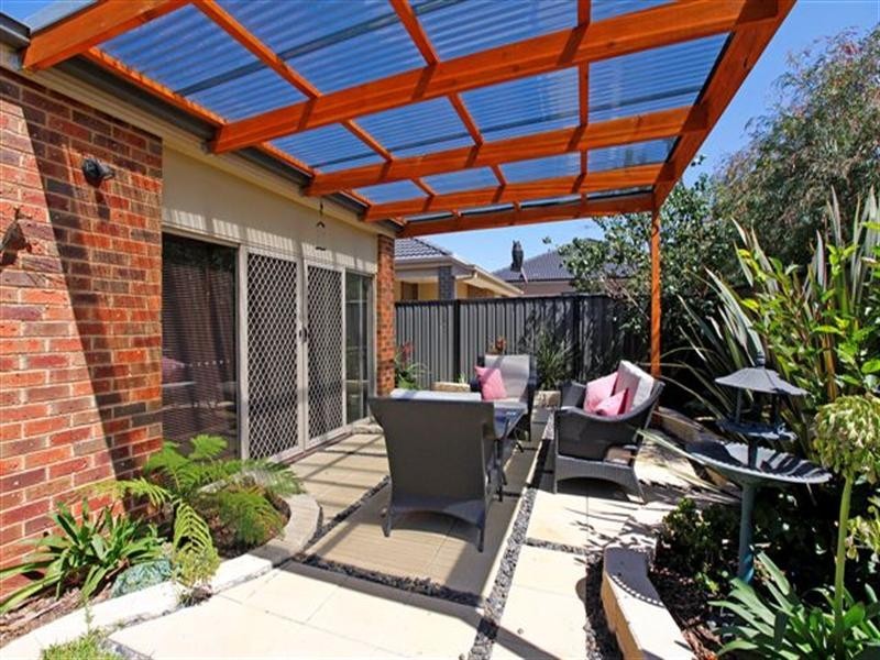 5 Cheltenham Close, Craigieburn VIC 3064