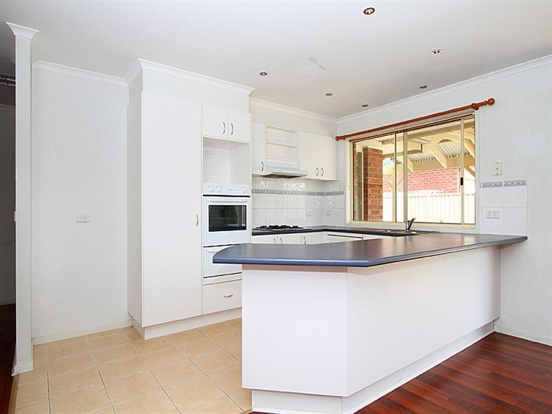 40 Emerald Circuit, Craigieburn VIC 3064